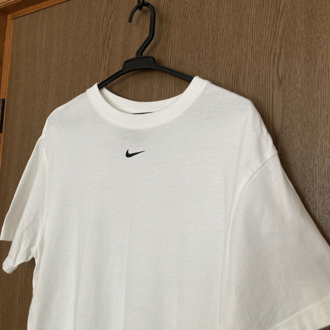 NIKE - ナイキ Tシャツ センターロゴ センタースウォッシュ NIKE - ナイキ Tシャツ センターロゴ センタースウォッシュ