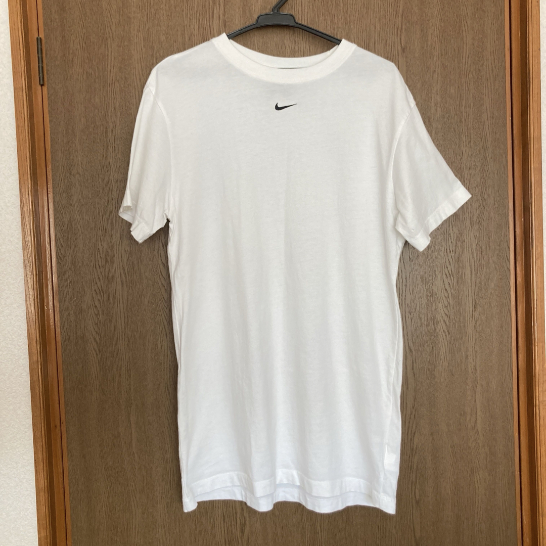 NIKE - ナイキ Tシャツ センターロゴ センタースウォッシュ NIKE - ナイキ Tシャツ センターロゴ センタースウォッシュ