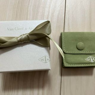 Van Cleef & Arpelsのフリマアイテム一覧 Van Cleef & Arpelsのフリマアイテム一覧