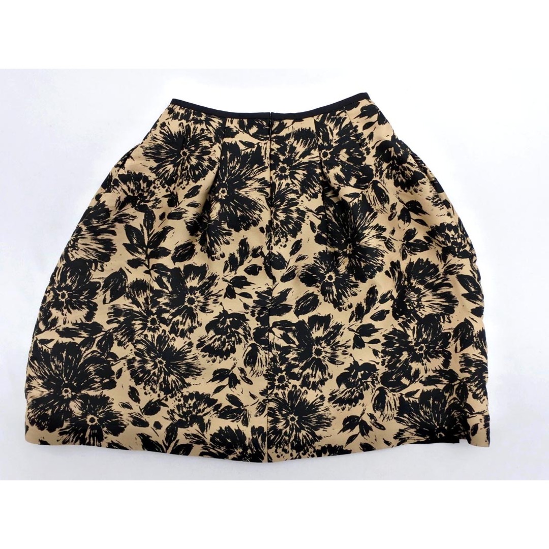 M'S GRACY - エムズグレイシー 花柄 スカート size38/ベージュ M'S GRACY - エムズグレイシー 花柄 スカート size38/ベージュ