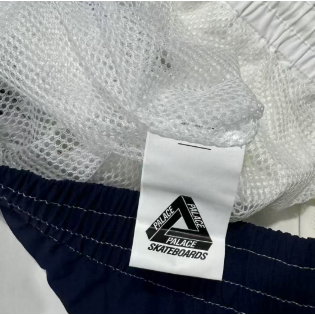 Palace Palamat Shell Jacket White Lの通販 by キボウノチカラ Palace Palamat Shell Jacket White Lの通販 by キボウノチカラ