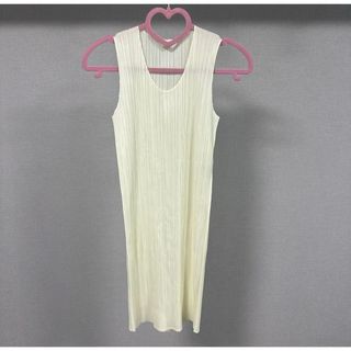 PLEATS PLEASE ISSEY MIYAKE - 極美品 プリーツプリーズ PLEATS PLEASE ISSEY MIYAKE - 極美品 プリーツプリーズ
