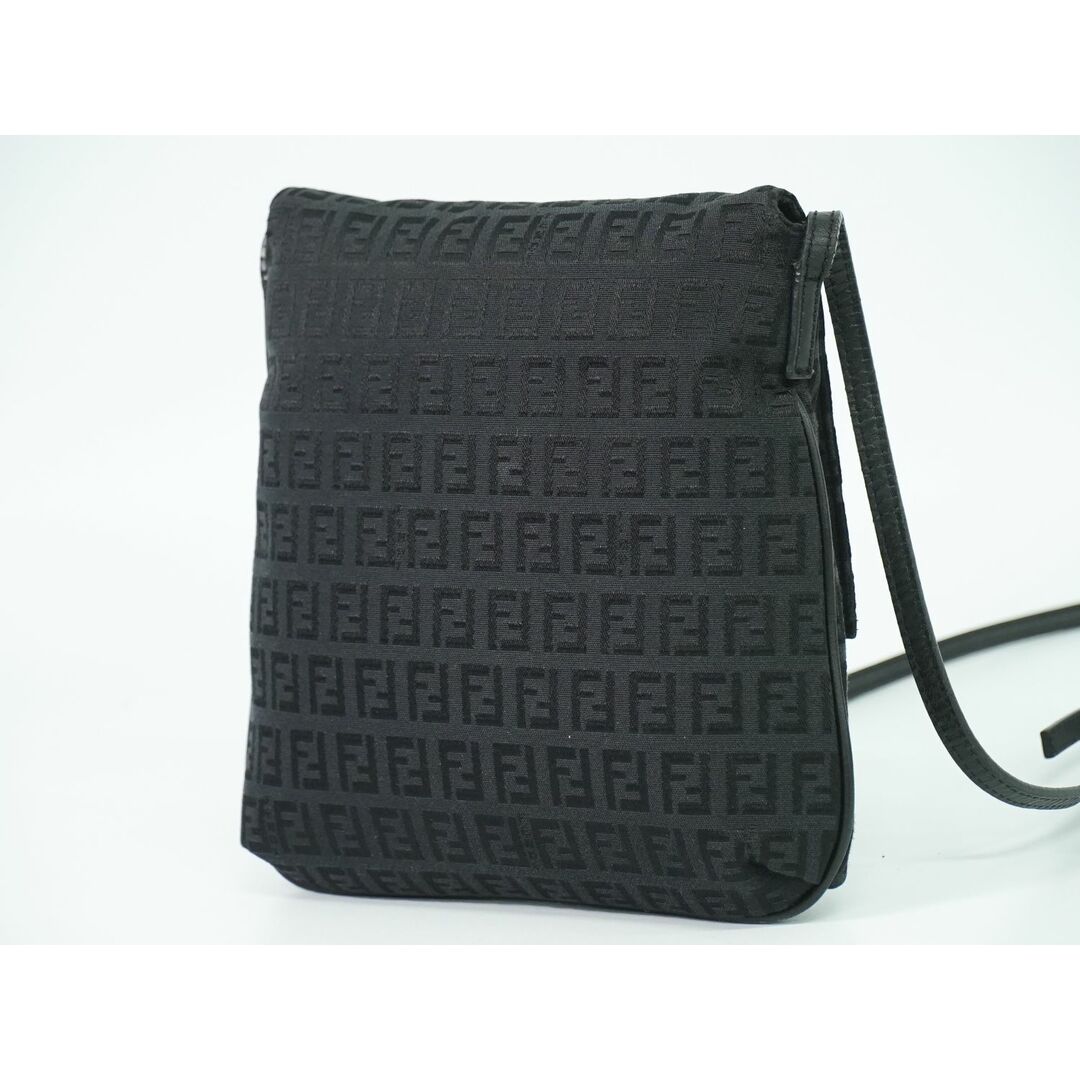 FENDI - 本物 フェンディ FENDI ズッキーノ ショルダーバッグ FENDI - 本物 フェンディ FENDI ズッキーノ ショルダーバッグ