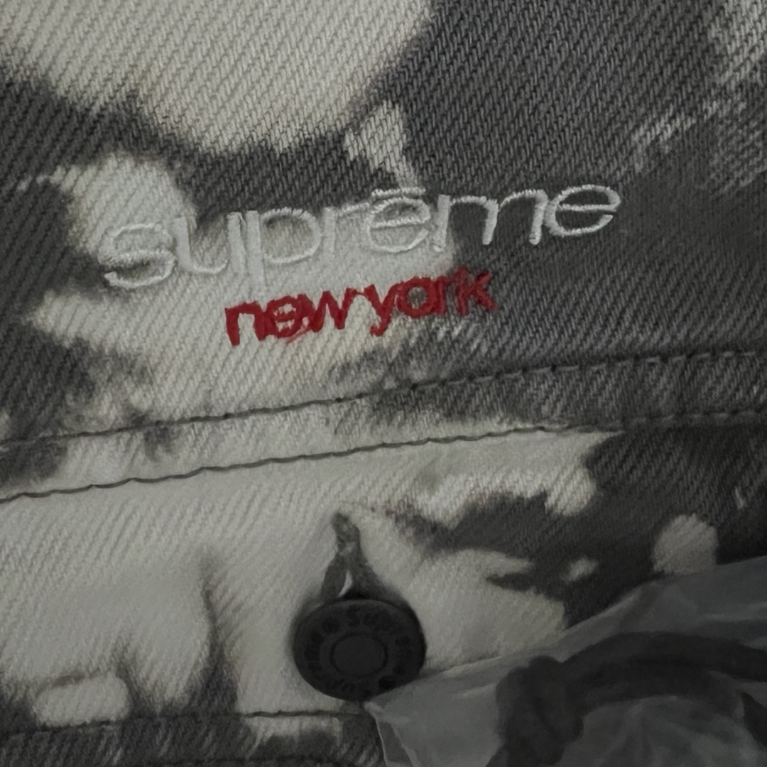 Supreme - 【即完】Supreme Denim Trucker Jacket Bleachの通販 Supreme - 【即完】Supreme Denim Trucker Jacket Bleachの通販