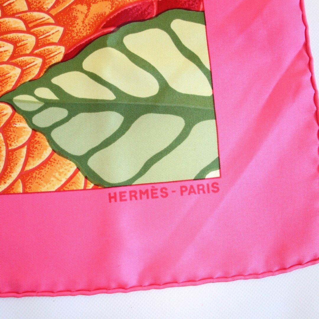 HERMES - HERMES エルメス カレ 90 スカーフ Les Perroquets HERMES - HERMES エルメス カレ 90 スカーフ Les Perroquets