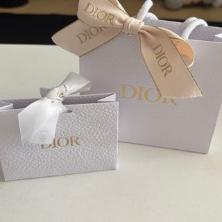 Christian Dior(ショップ袋)のフリマアイテム一覧 Christian Dior(ショップ袋)のフリマアイテム一覧
