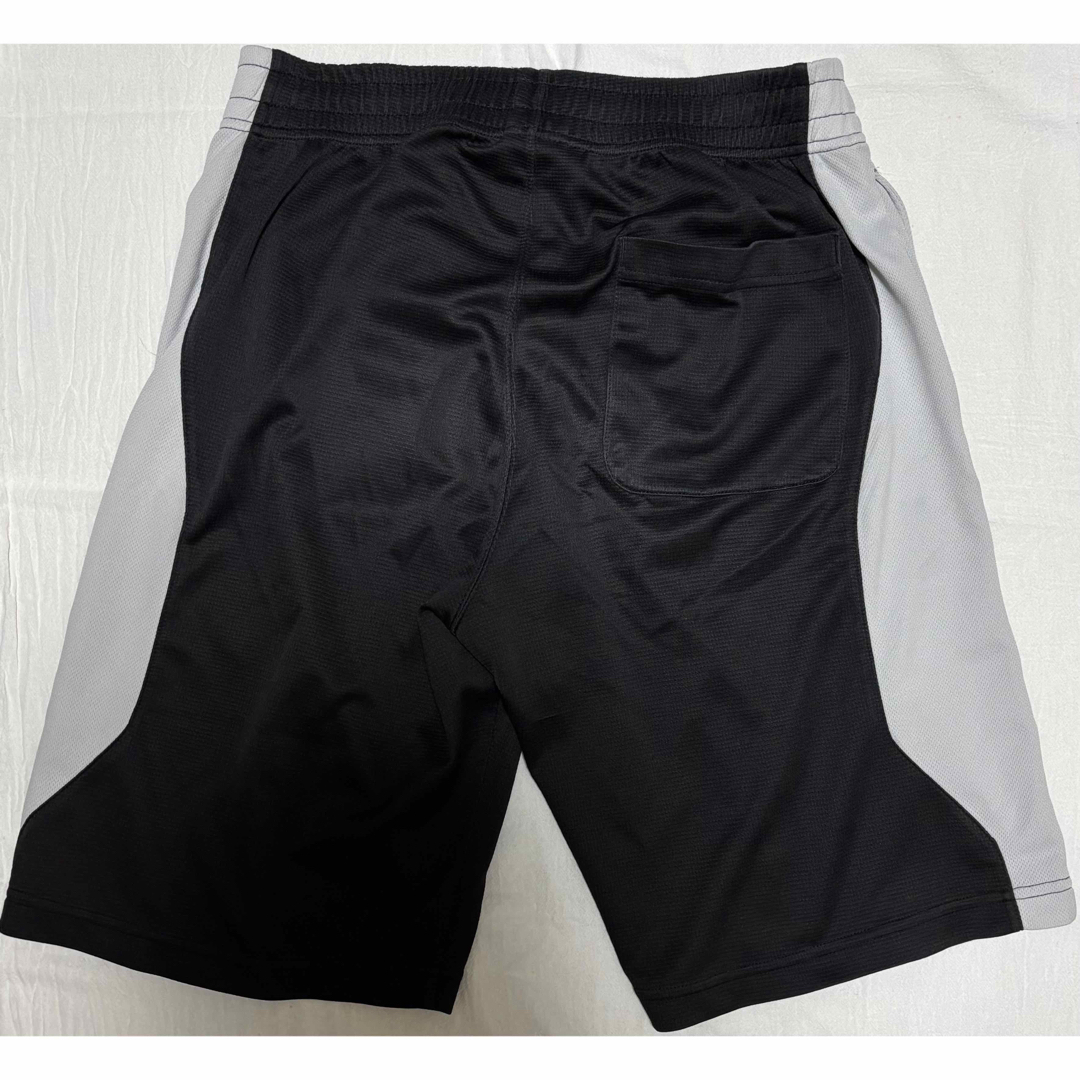 Champion - Champion ハーフパンツ ショートパンツ Mサイズ Champion - Champion ハーフパンツ ショートパンツ Mサイズ