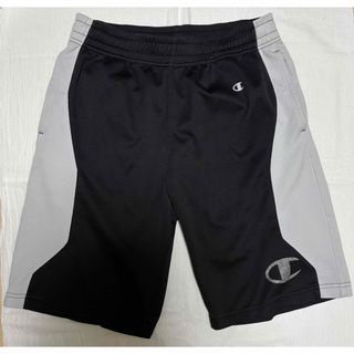 Champion - Champion ハーフパンツ ショートパンツ Mサイズ Champion - Champion ハーフパンツ ショートパンツ Mサイズ