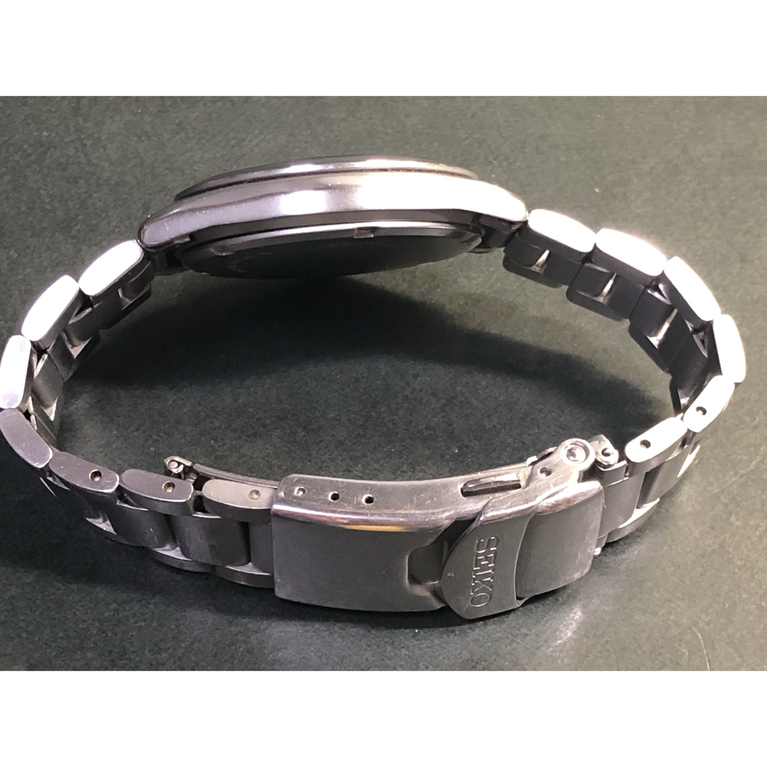 SEIKO - 完動良品 SEIKO ミリタリー 黒文字盤 7N42-8260 SBCA001 SEIKO - 完動良品 SEIKO ミリタリー 黒文字盤 7N42-8260 SBCA001