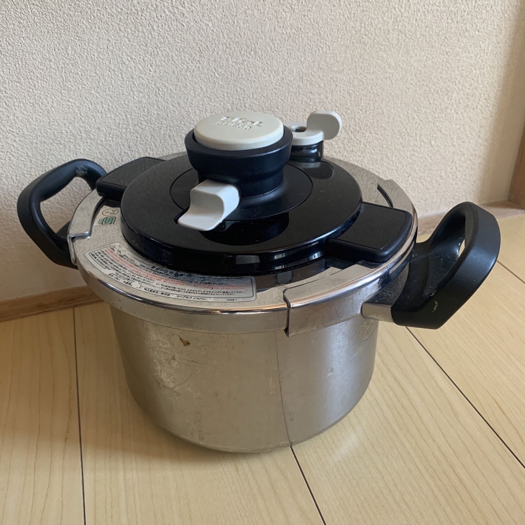 T-fal - ティファール ワンタッチ 開閉圧力鍋 クリプソクレール T-fal - ティファール ワンタッチ 開閉圧力鍋 クリプソクレール
