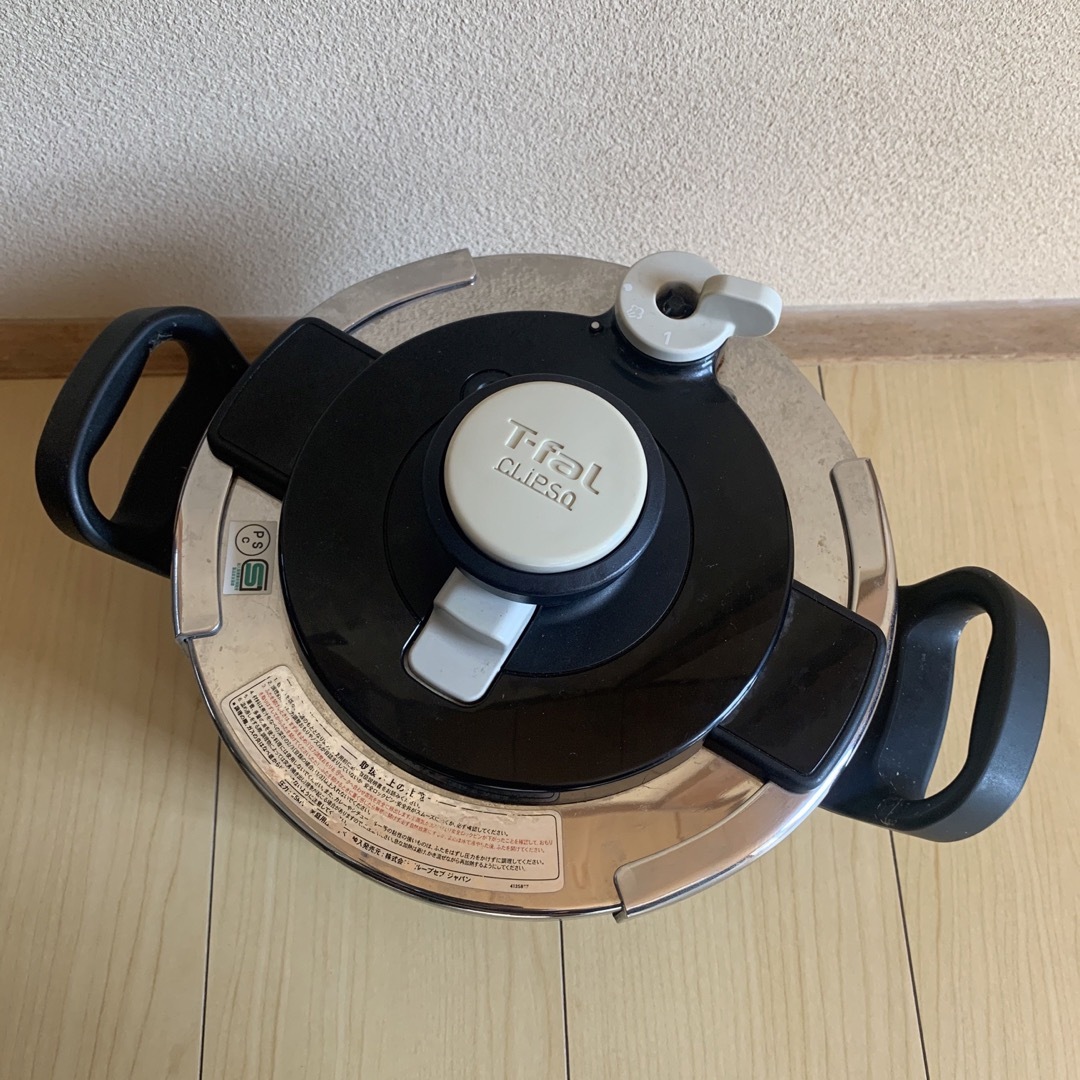 T-fal - ティファール ワンタッチ 開閉圧力鍋 クリプソクレール T-fal - ティファール ワンタッチ 開閉圧力鍋 クリプソクレール