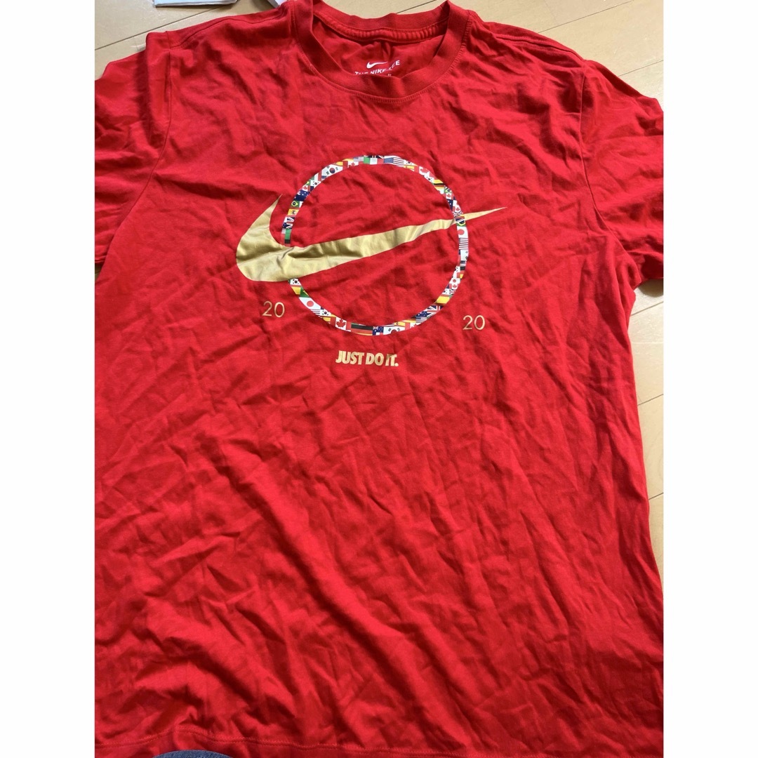 NIKE - ナイキ 国旗 赤 tシャツの通販 by シルバー8180's shop NIKE - ナイキ 国旗 赤 tシャツの通販 by シルバー8180's shop