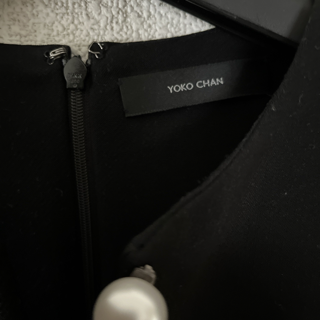 YOKO CHAN - ヨーコチャン ラッフルヘムパールブラウスの通販 by YOKO CHAN - ヨーコチャン ラッフルヘムパールブラウスの通販 by