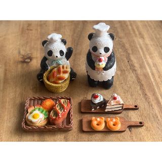 【新品】パンダのパン屋さん(置物)