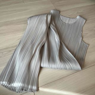 PLEATS PLEASE ISSEY MIYAKE - 希少 プリーツプリーズ PLEATS PLEASE ISSEY MIYAKE - 希少 プリーツプリーズ