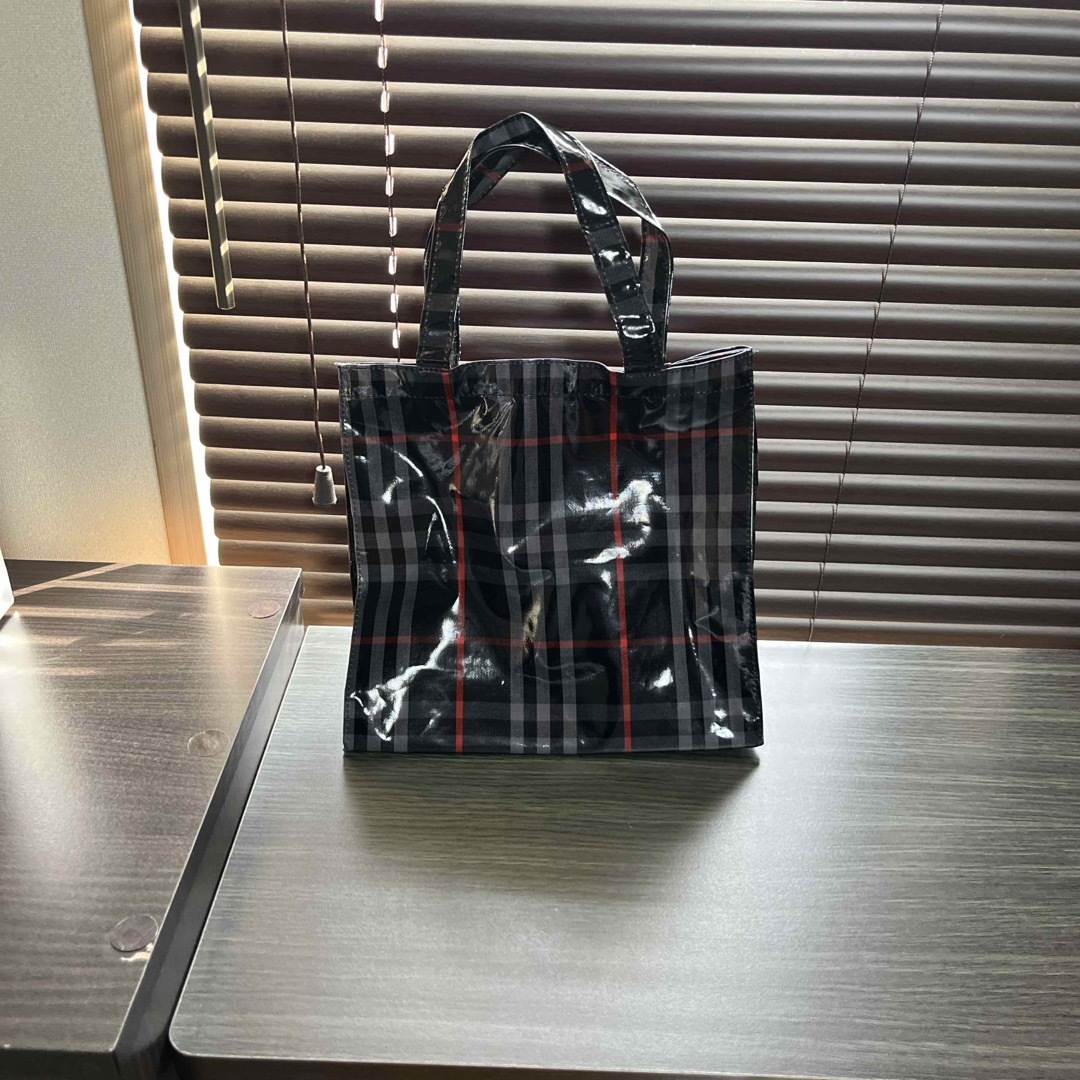 BURBERRY - 新品・未使用!! Burberrys・バーバリー ミニトート BURBERRY - 新品・未使用!! Burberrys・バーバリー ミニトート