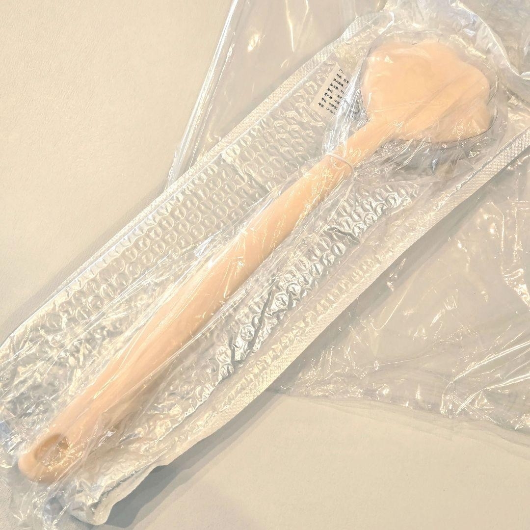 ★ ボディブラシ 猫の手 肉球 背中ケア 肌にやさしい 可愛い ピンク コスメ/美容のボディケア(バスグッズ)の商品写真