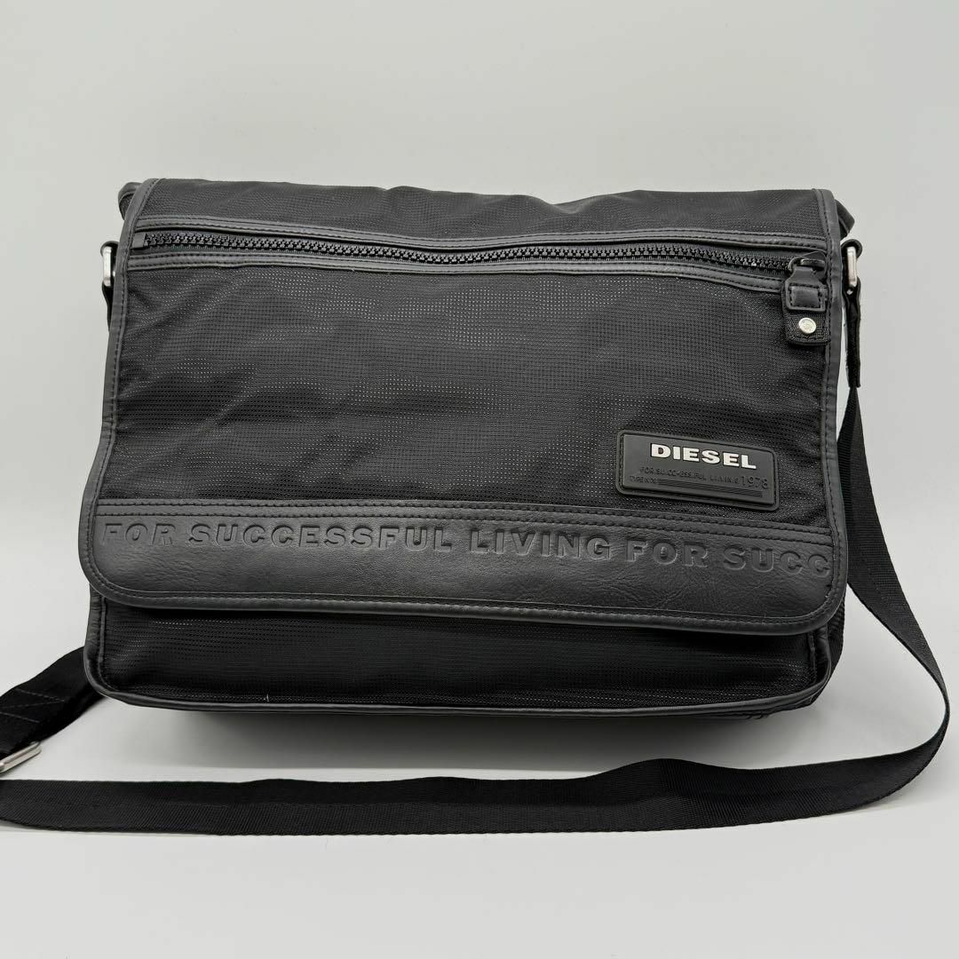 DIESEL - 【美品】DIESEL ディーゼル ブラック メッセンジャー DIESEL - 【美品】DIESEL ディーゼル ブラック メッセンジャー