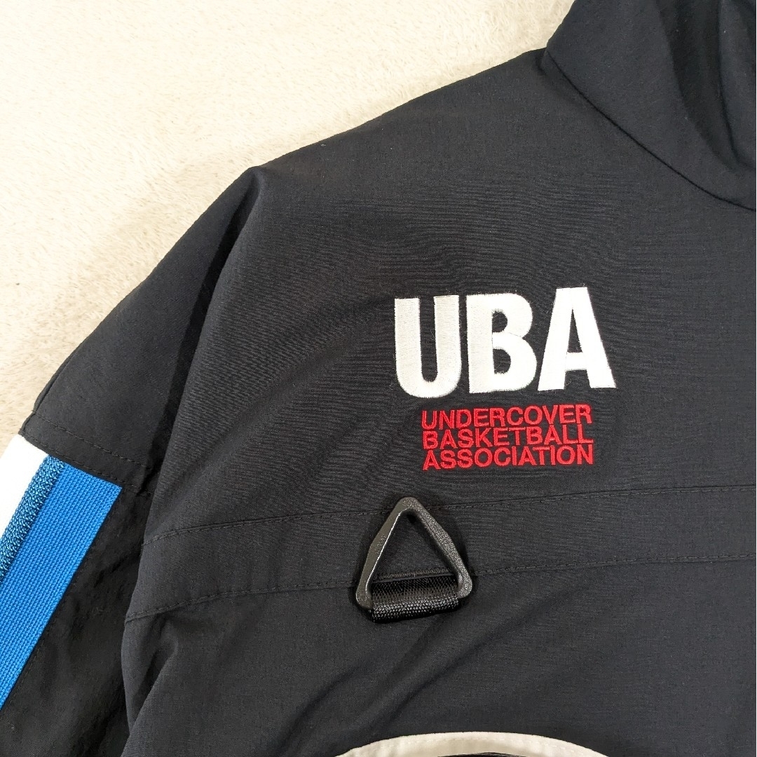 UNDERCOVER - UNDERCOVER x NIKE トラックジャケット UBA ロゴの UNDERCOVER - UNDERCOVER x NIKE トラックジャケット UBA ロゴの