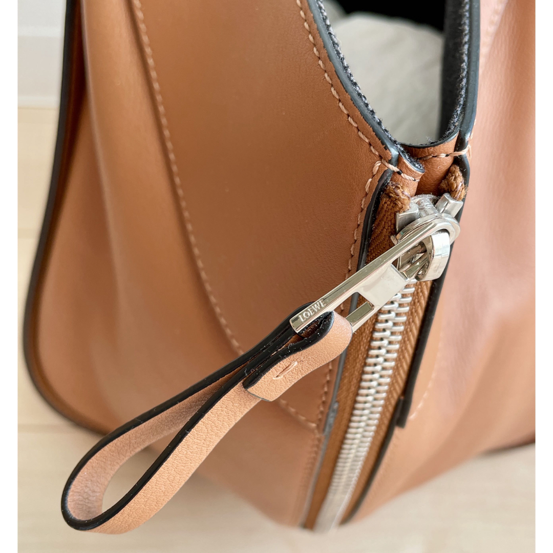 LOEWE - ロエベ ハンドバッグ ハンモック スモール タン 2way LOEWE - ロエベ ハンドバッグ ハンモック スモール タン 2way