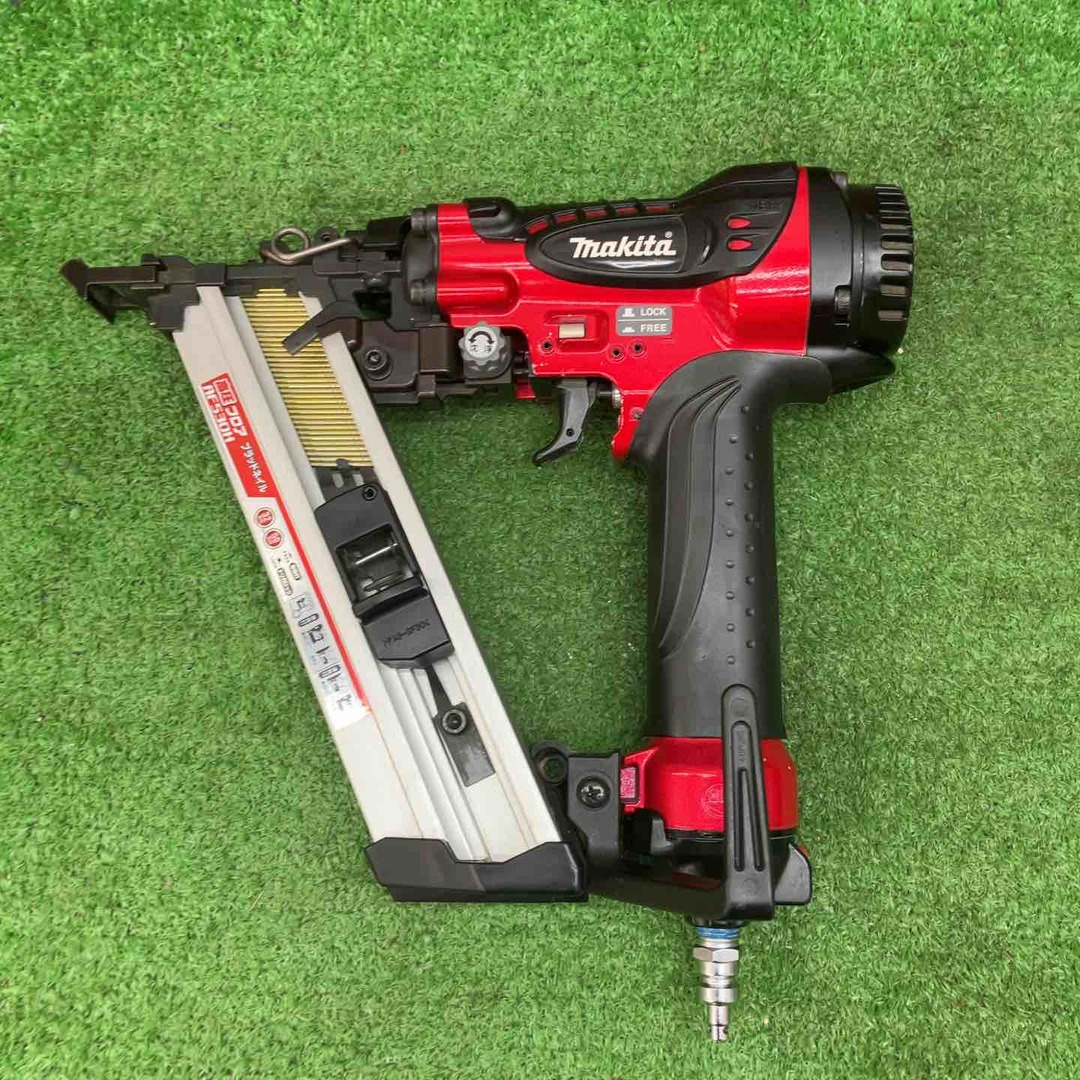 マキタ(makita) 高圧フロアタッカ AF530H【川越店】の通販 by マキタ(makita) 高圧フロアタッカ AF530H【川越店】の通販 by