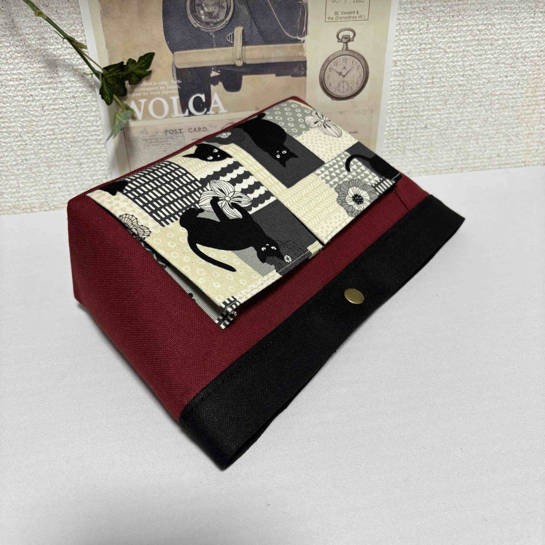 バッグインバッグ◆静かなネコちゃん&ブリックレッドの帆布◆ハンドメイド ハンドメイドのファッション小物(ポーチ)の商品写真