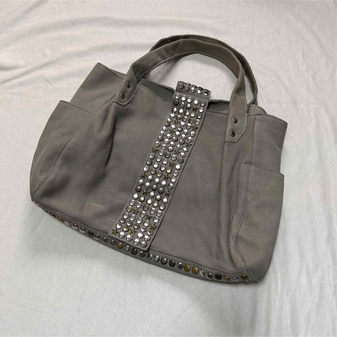 TRES - ⭐︎トレ　スタッズバック　TRES  限定　グレー