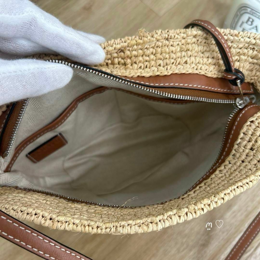 LOEWE - LOEWEロエベ スリットポシェットバッグ ショルダー斜 LOEWE - LOEWEロエベ スリットポシェットバッグ ショルダー斜