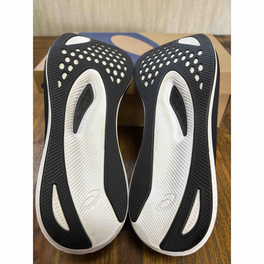 asics - ASICS MAGIC SPEED 3 ブラック/ホワイト wideの通販 by asics - ASICS MAGIC SPEED 3 ブラック/ホワイト wideの通販 by
