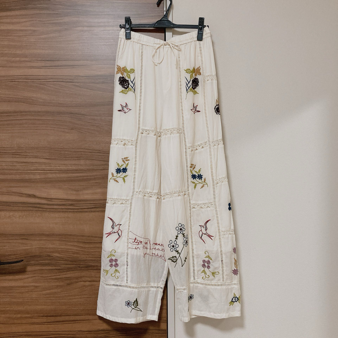 TODAYFUL - 【TODAYFUL】Embroidery Patchwork Trousersの通販 TODAYFUL - 【TODAYFUL】Embroidery Patchwork Trousersの通販