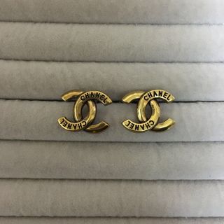 CHANEL - 正規レア シャネル ココマークロゴ スタースタッズ CHANEL - 正規レア シャネル ココマークロゴ スタースタッズ