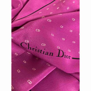 Christian Dior(バンダナ/スカーフ)のフリマアイテム一覧 Christian Dior(バンダナ/スカーフ)のフリマアイテム一覧