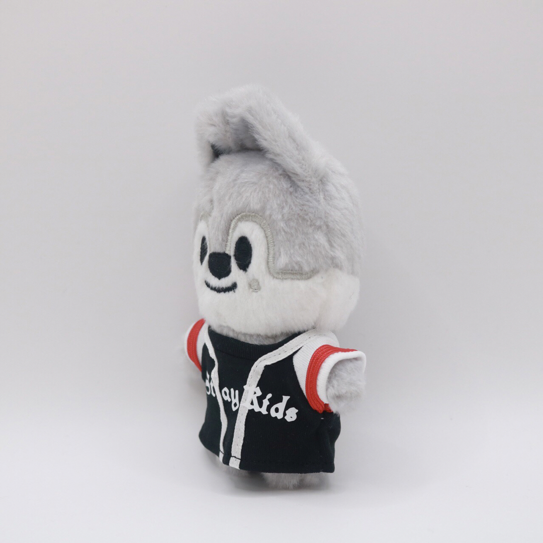 skzoo スキズ ぬいぐるみ 服 バンチャン ウルフチャンの通販 by skzoo スキズ ぬいぐるみ 服 バンチャン ウルフチャンの通販 by