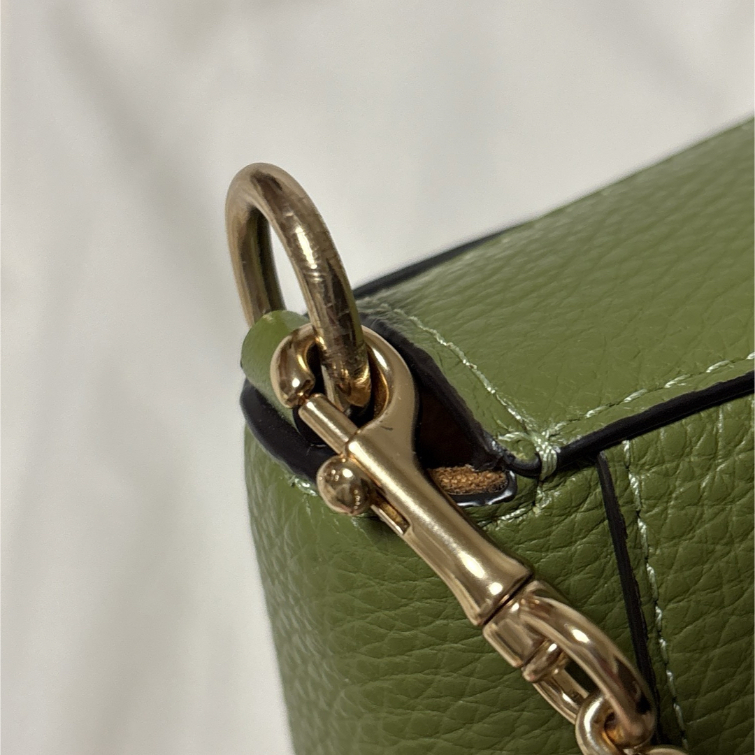 COACH - コーチ チェーンショルダーバッグの通販 by しおん's COACH - コーチ チェーンショルダーバッグの通販 by しおん's