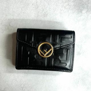 FENDI(財布 ・ ゴールド/金色系)のフリマアイテム一覧 FENDI(財布 ・ ゴールド/金色系)のフリマアイテム一覧