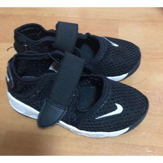 NIKE - NIKE リフト 23 キッズ クリーム リトルリフト 23 NIKE - NIKE リフト 23 キッズ クリーム リトルリフト 23