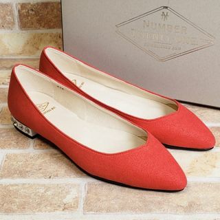 BURBERRY - 未使用 バーバリー ☆ PVC ポインテッドトゥ BURBERRY - 未使用 バーバリー ☆ PVC ポインテッドトゥ