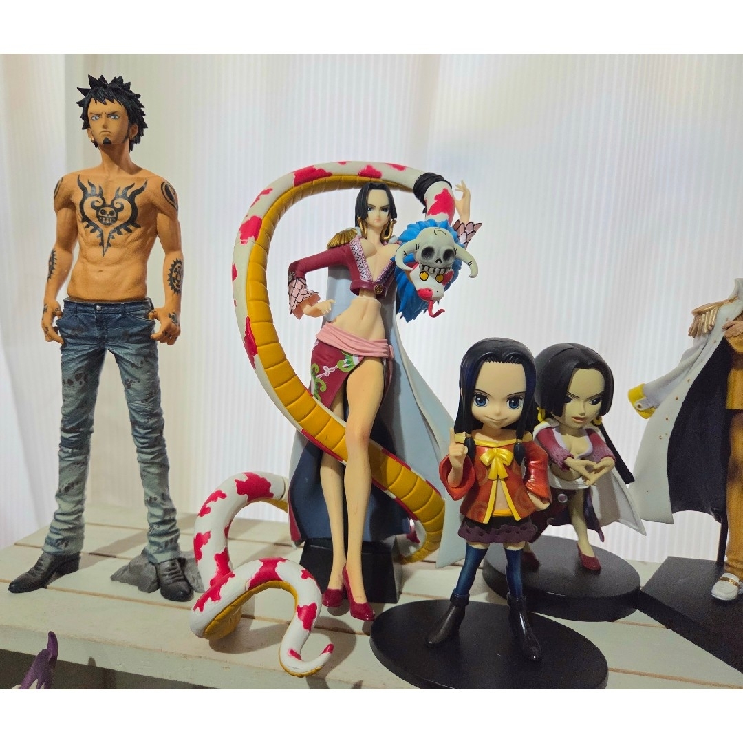 ONE PIECE - ワンピース フィギュア新品未開封含む43点まとめ ONE PIECE - ワンピース フィギュア新品未開封含む43点まとめ