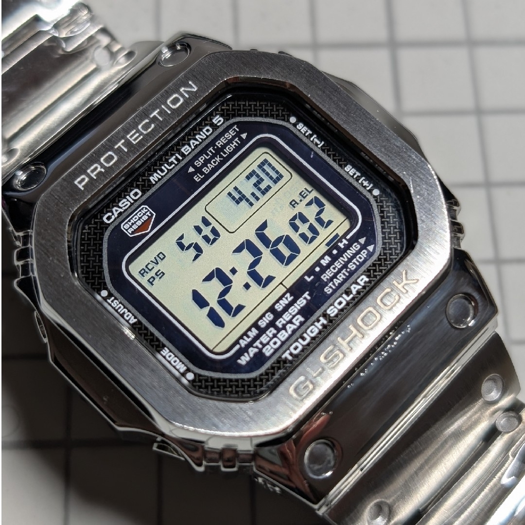 G-SHOCK - G-SHOCK GWM5600 電波ソーラー シルバーフルメタルの G-SHOCK - G-SHOCK GWM5600 電波ソーラー シルバーフルメタルの
