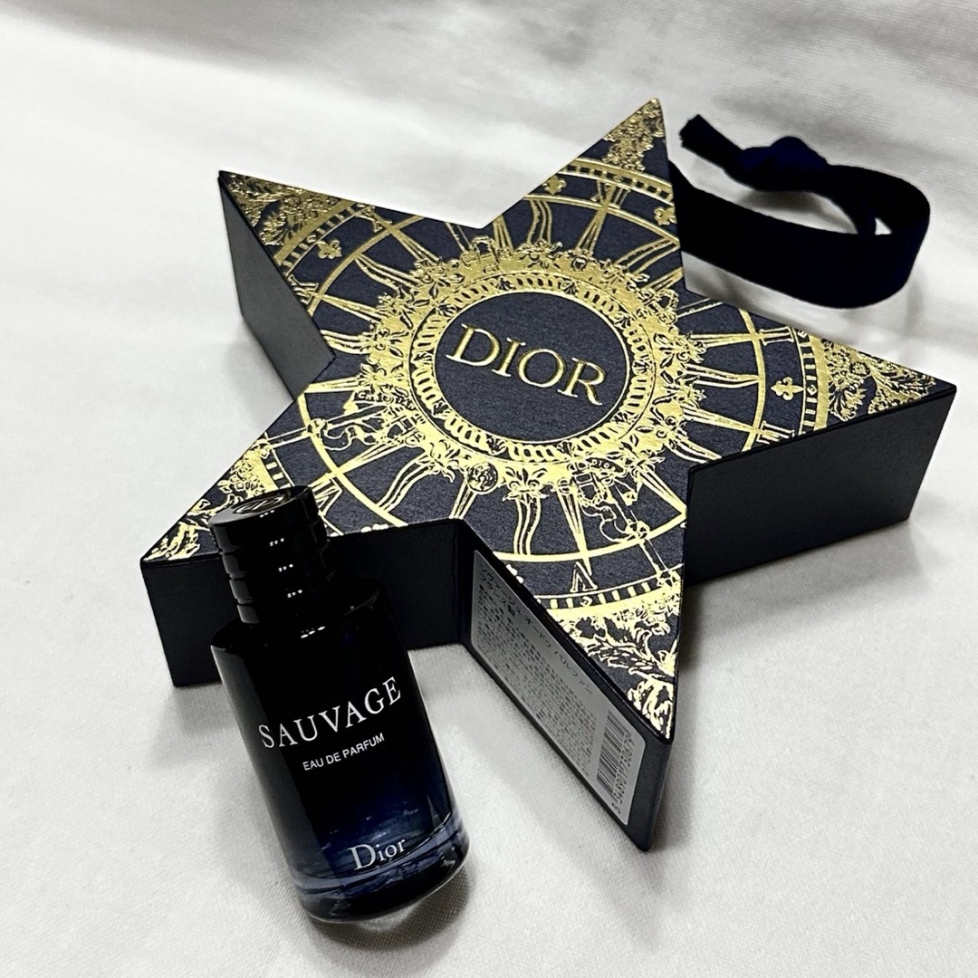 Christian Dior - Dior ディオール 香水 ソヴァージュ オードゥ Christian Dior - Dior ディオール 香水 ソヴァージュ オードゥ