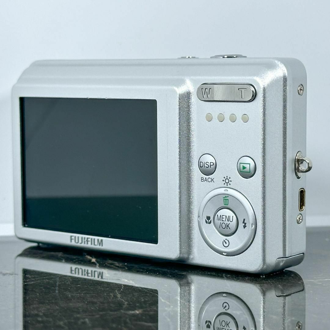 富士フイルム - 【美品】FUJIFILM FINEPIX J10 シルバー③の通販 富士フイルム - 【美品】FUJIFILM FINEPIX J10 シルバー③の通販
