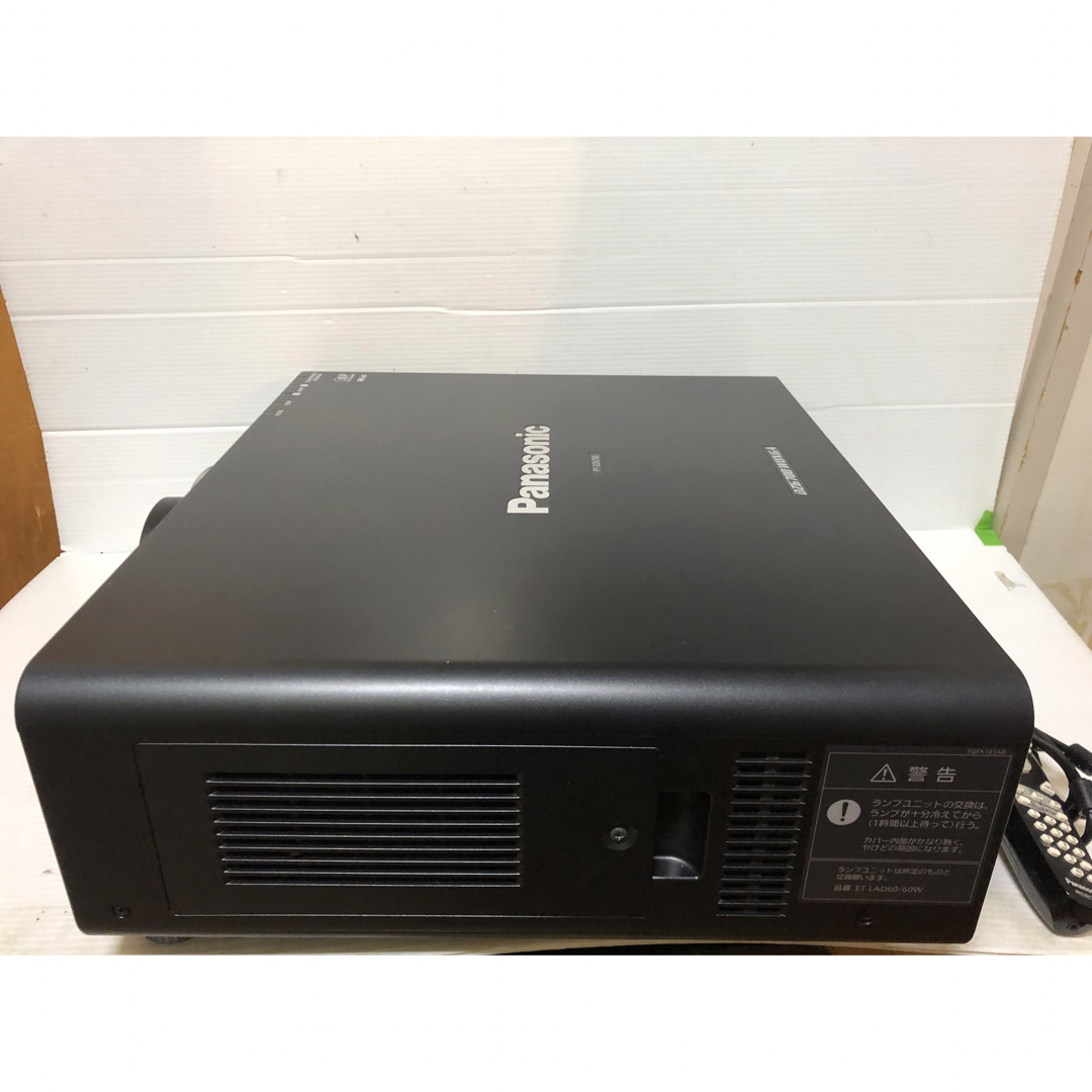 Panasonic - Panasonic プロジェクター PT-DZ6700L 6000ルーメン Panasonic - Panasonic プロジェクター PT-DZ6700L 6000ルーメン