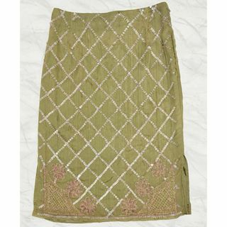 グレースコンチネンタル(GRACE CONTINENTAL)のグレースコンチネンタル　ビーズ刺繍スカート(ひざ丈スカート)