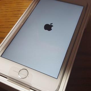 アップル(Apple)の新品 SIMフリー au iPhone 6s Plus 128GB シルバー(スマートフォン本体)