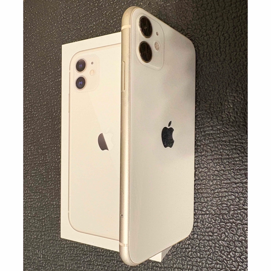 iPhone - Apple iPhone11ホワイト本体 simフリー 128GB 箱付きの iPhone - Apple iPhone11ホワイト本体 simフリー 128GB 箱付きの