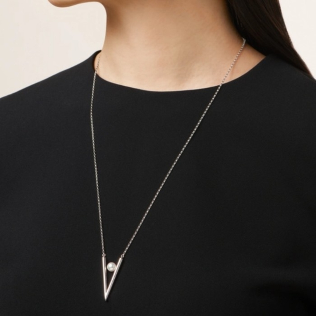 MIKIMOTO - 新品未使用 ミキモト v code ペンダントの通販 by MIKIMOTO - 新品未使用 ミキモト v code ペンダントの通販 by