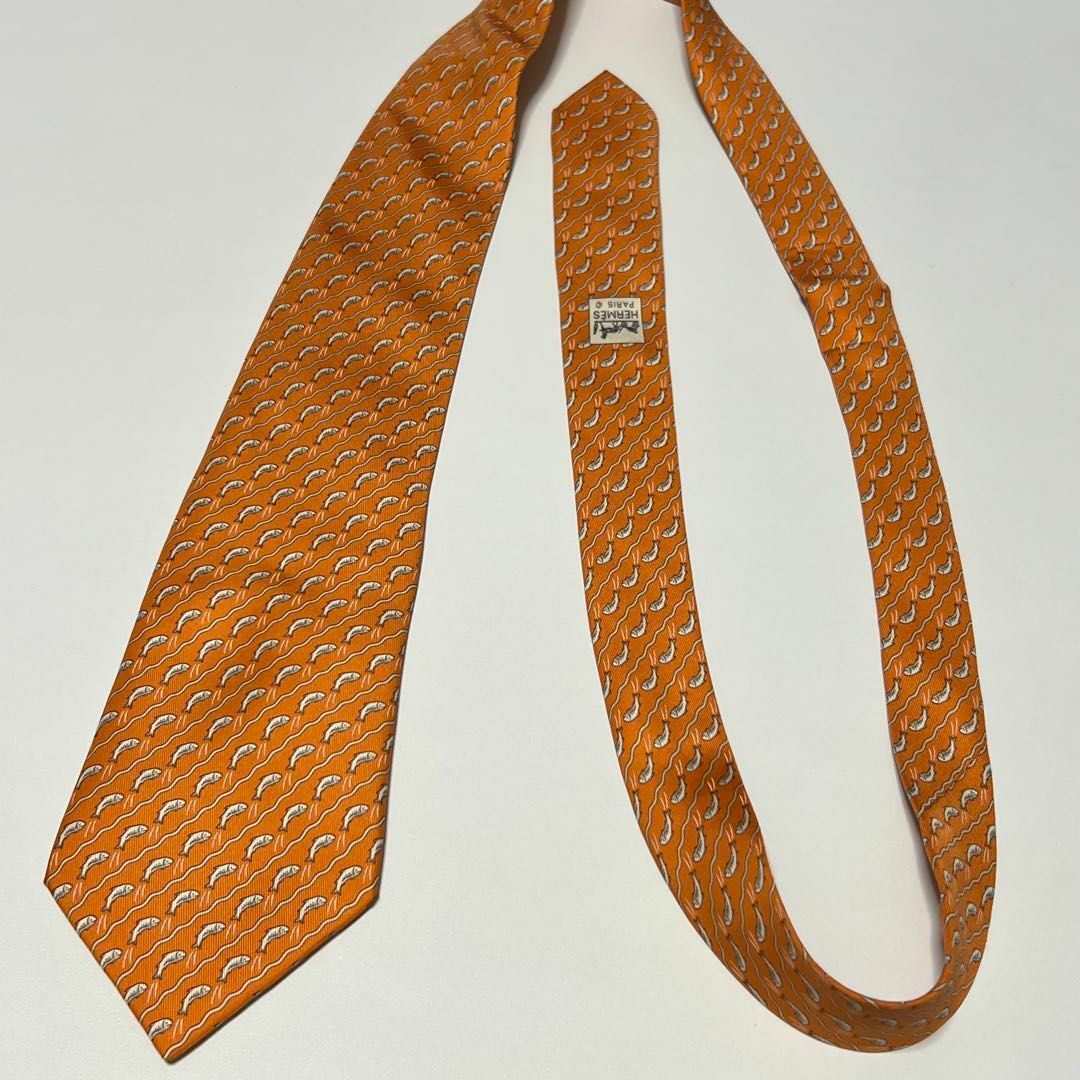 HERMES - HERMES 魚柄 オレンジ ネクタイ 044644の通販 by ☆即 HERMES - HERMES 魚柄 オレンジ ネクタイ 044644の通販 by ☆即