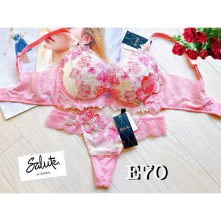 Wacoal - サルート【オペラ座の怪人】E65&ソングM KO 90 店舗 Wacoal - サルート【オペラ座の怪人】E65&ソングM KO 90 店舗