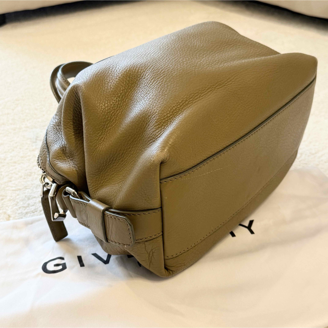 GIVENCHY - Givenchy❤︎百貨店購入正規品❤︎美品 GIVENCHY - Givenchy❤︎百貨店購入正規品❤︎美品