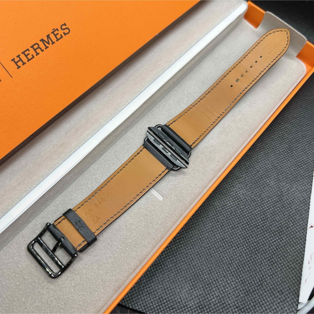 HERMES - Apple Watch Hermes レザーベルト Z刻印 44-45mm互換の HERMES - Apple Watch Hermes レザーベルト Z刻印 44-45mm互換の
